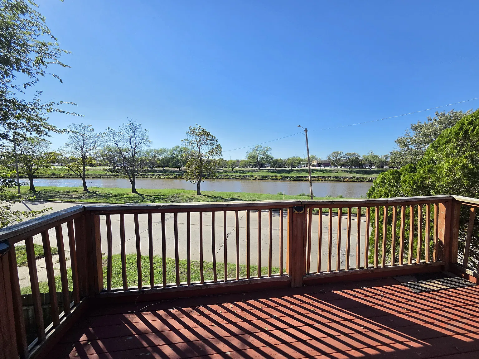 2 bed, 768 sqft, $1,095 — Photo 2