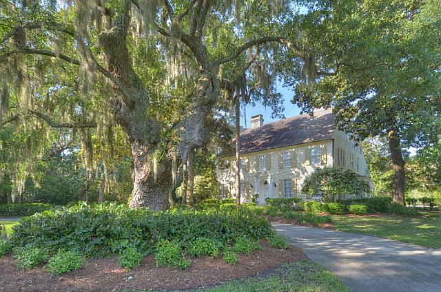 1st image of 3633 Oglethorpe Dr