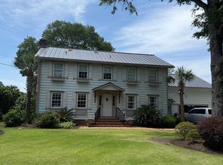 576 Fernwood Rd, Murrells Inlet, SC 29576