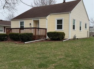 464 N 33rd St, Decatur, IL 62521