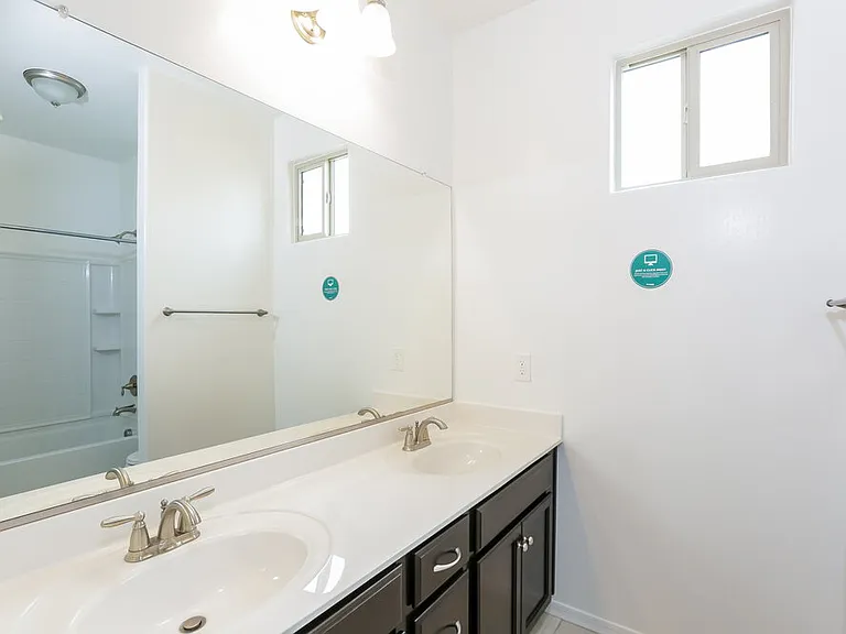 2252 S Osborn Ln — Photo 16