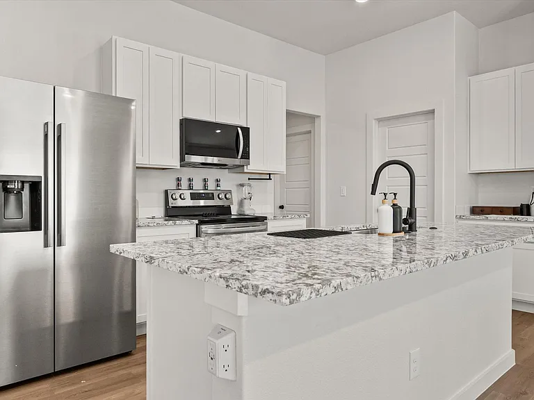 2156 Langford Ave — Photo 17