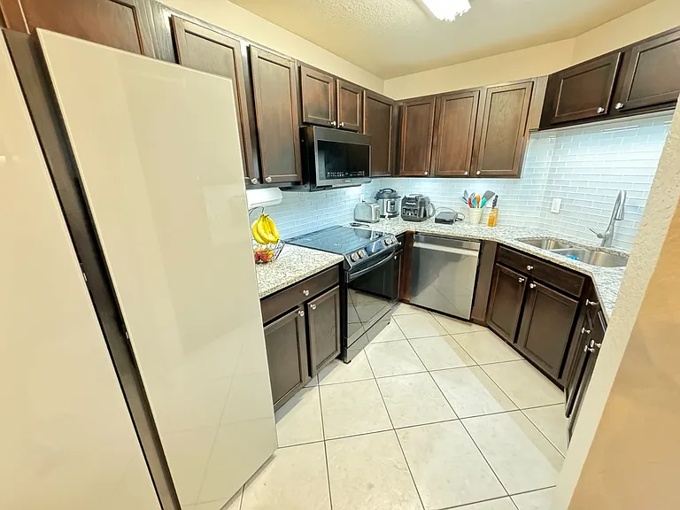 1049 Amanda Kay Cir — Photo 22