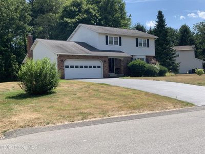 810 Huntingdon Dr, Niskayuna, NY, 12309