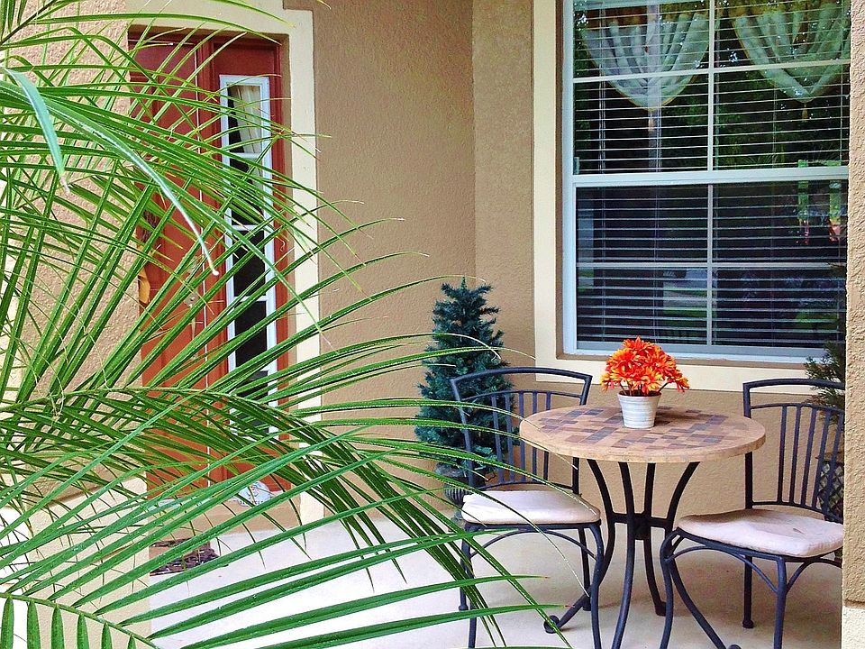 1st image of 256 Magnolia Park Trl