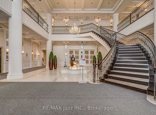 15 Greenview Ave #1908, Toronto, ON M2M4M7