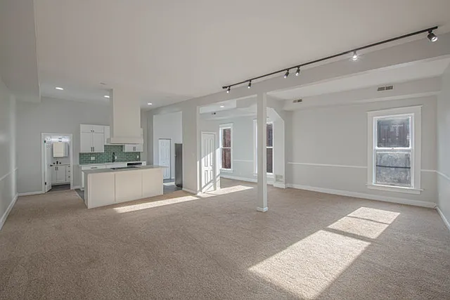 319 S Union Ave #C — Photo 3