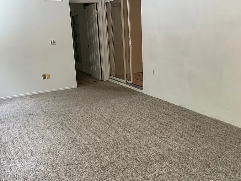 1044 Henson Ct — Photo 29