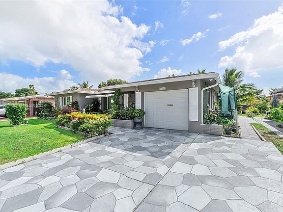 2nd image of 5206 NW 49th Ave