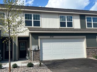 5134 Stable View Dr, Woodbury, MN 55129