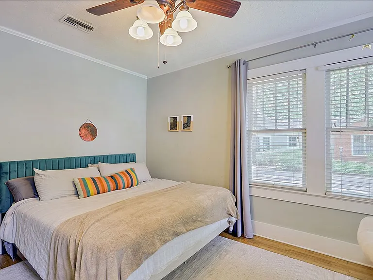 1203 Greymont Ave — Photo 10