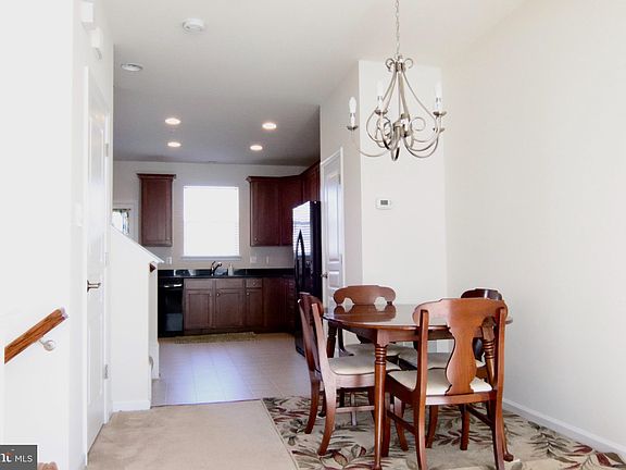 3rd image of 23099 Foxglove Way