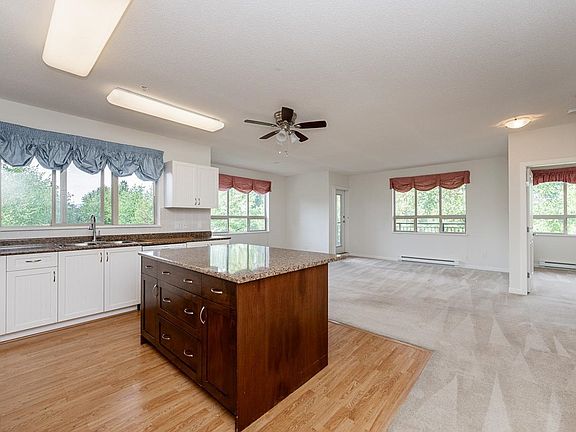 5th image of 16068 83rd Ave #311