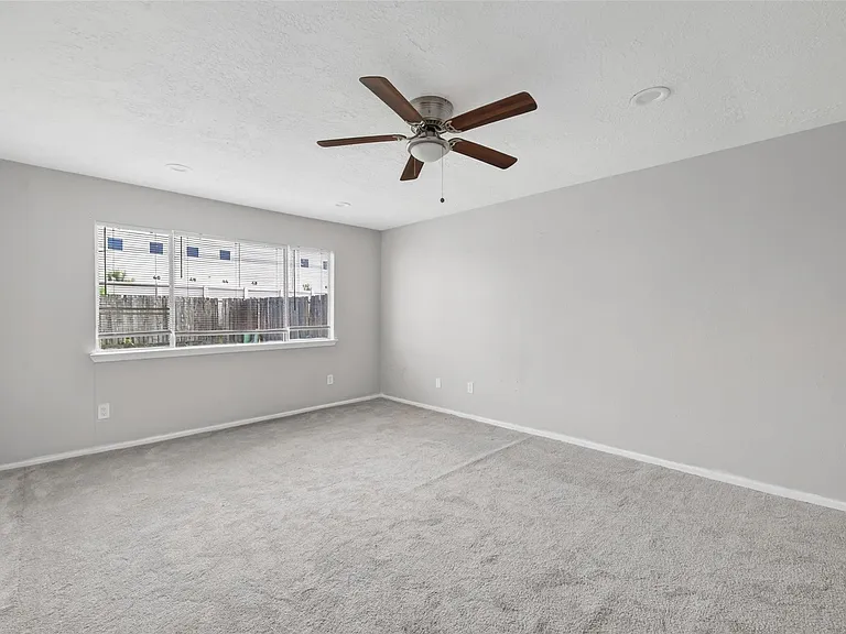 8203 Lone Quail Dr — Photo 28