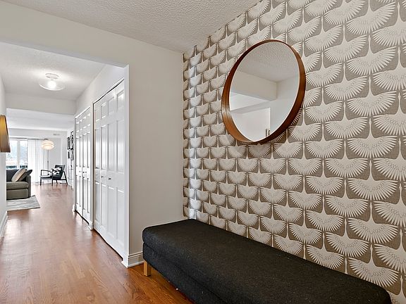 2nd image of 1020 N Harlem Ave APT 4B