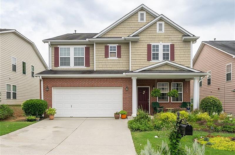 1st image of 367 Roseglen Dr