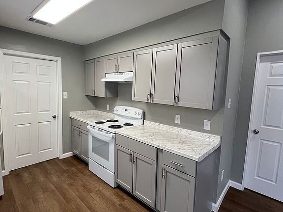 4th image of 568 Gilbert Ln #566