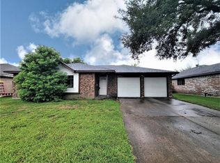 721 Academy Ln, Deer Park, TX 77536