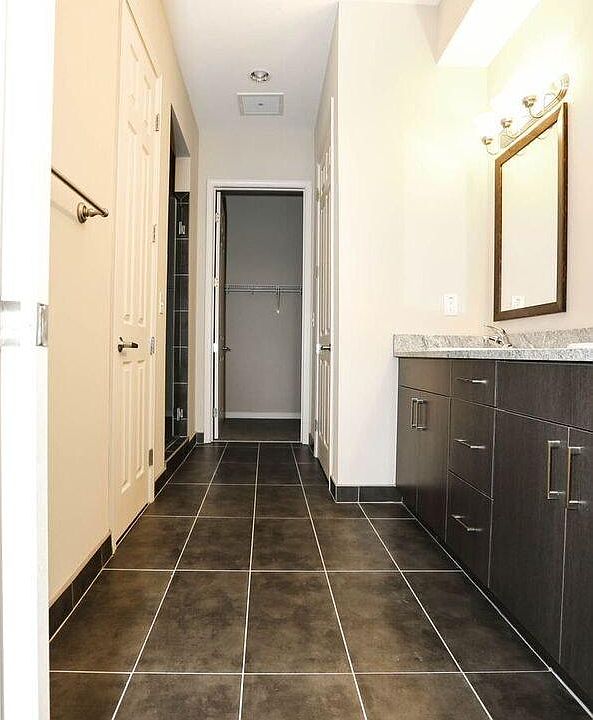2nd image of 260 Chambers St Unit 104