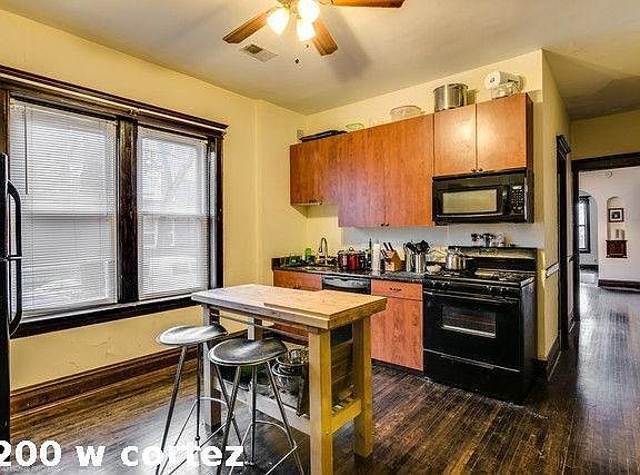 3rd image of 2200 W Cortez St #1124