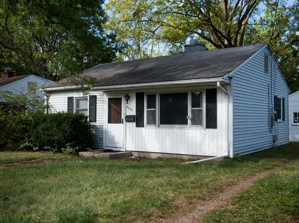 3024 Emerald Dr, Kalamazoo, MI 49001