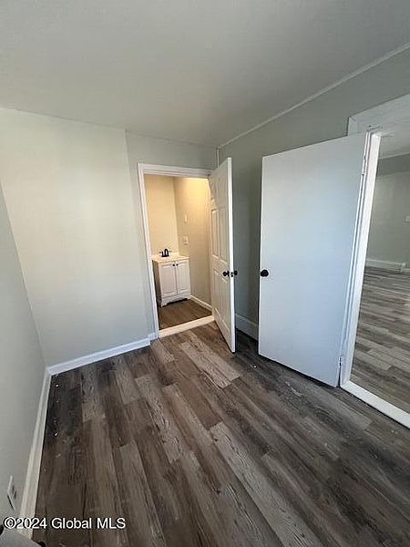 4th image of 1531 Fifth Avenue
