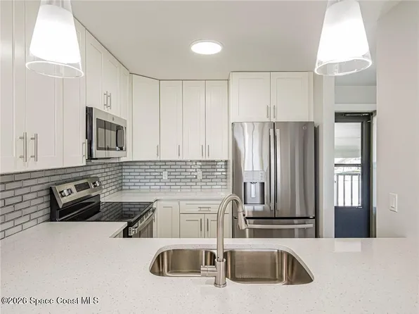 26 Plantation Dr APT 202, Vero Beach, FL 32966