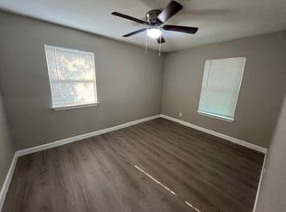 5814 Doulton Dr, Houston, TX 77033