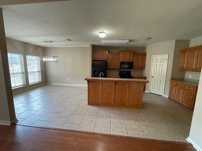 37402 Cypress Turn Ave — Photo 6