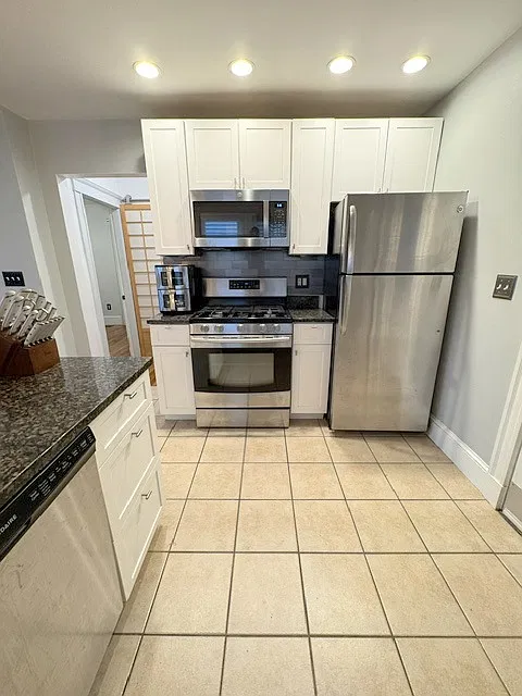 2 bed, 807 sqft, $2,995 — Photo 2