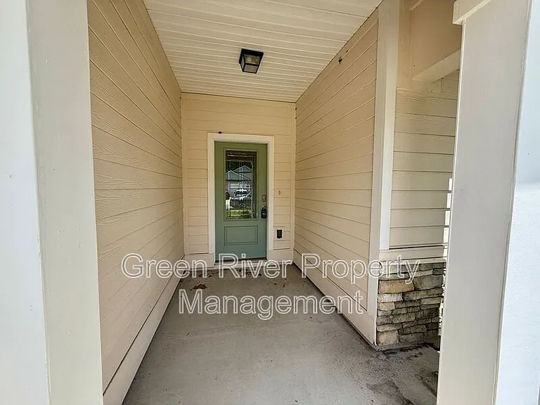 278 Pickett Dr — Photo 6