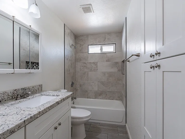 1262 E Hermosa Dr — Photo 22