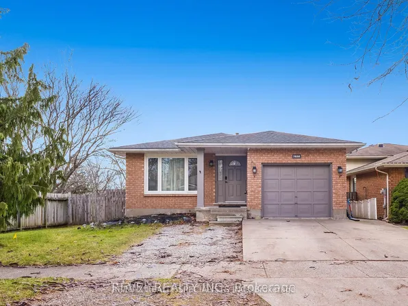 7658 Cavendish Dr, Niagara Falls, ON L2H 2T8