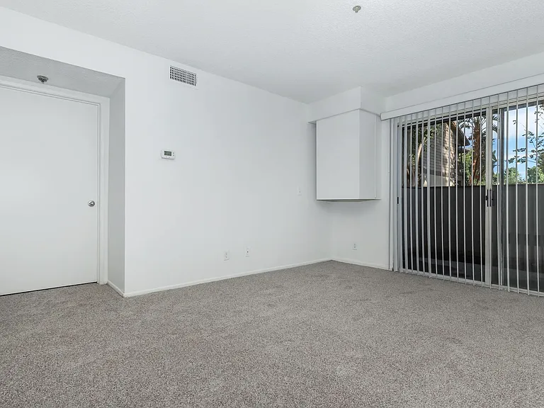 Pinecrest Apartment Homes — Photo 25
