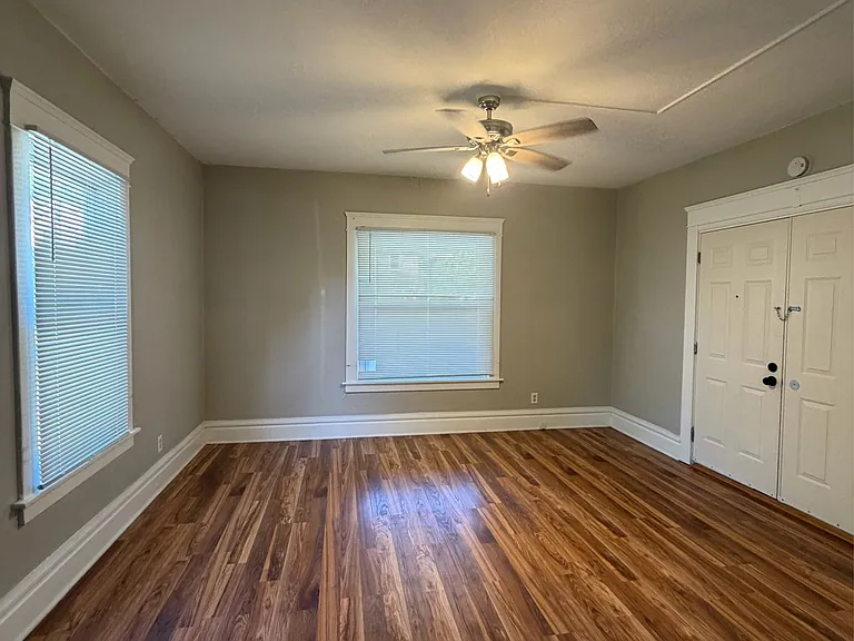 610 N Sycamore St #1 — Photo 27