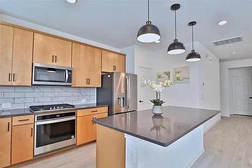 10411 Harmon Smith Dr Photo 1