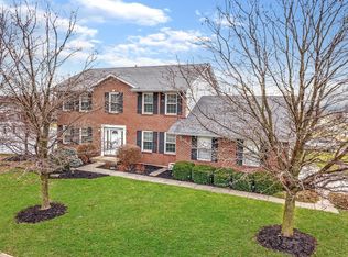 3980 Hickoryview Dr, Hamilton, OH 45011