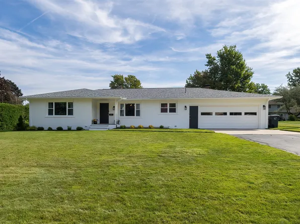 3415 Patio Dr, Erie, PA 16506
