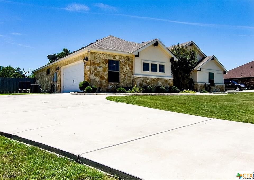 1st image of 286 Owen Ct