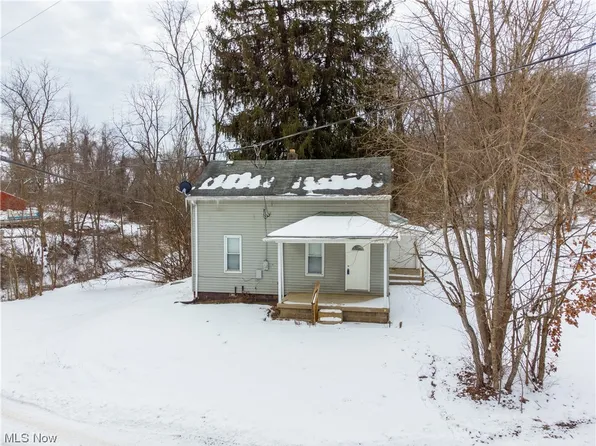 54490 Jones Addition Rd, Martins Ferry, OH 43935