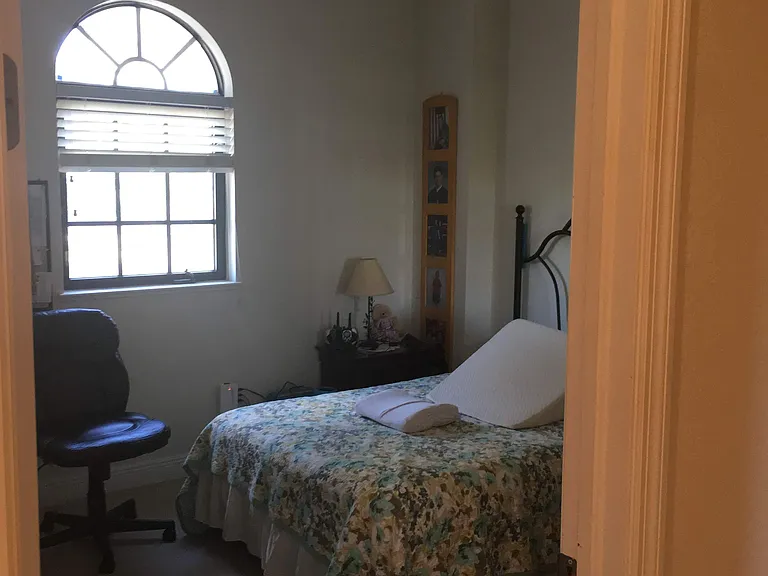 4820 SW 17th Pl — Photo 8