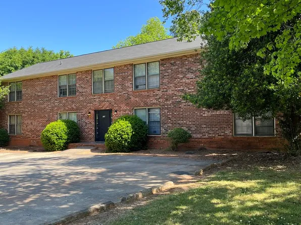 139 Barrington Pl APT 3, Athens, GA 30605