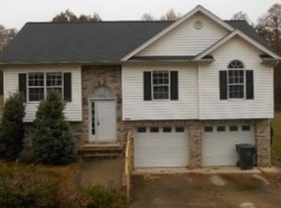 1210 5th Ave SW, Hickory, NC 28602