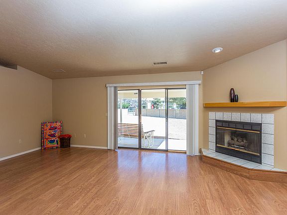 5th image of 1211 Quail Dr
