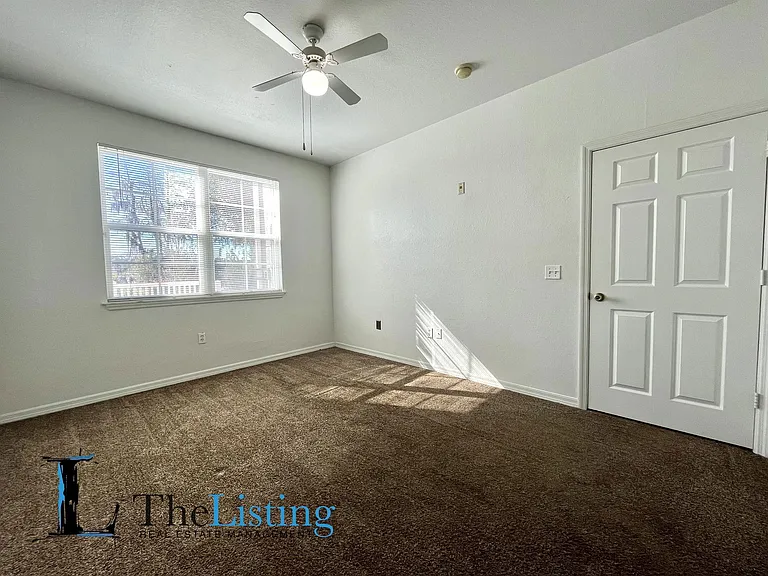 3428 Soho St #B6 — Photo 12