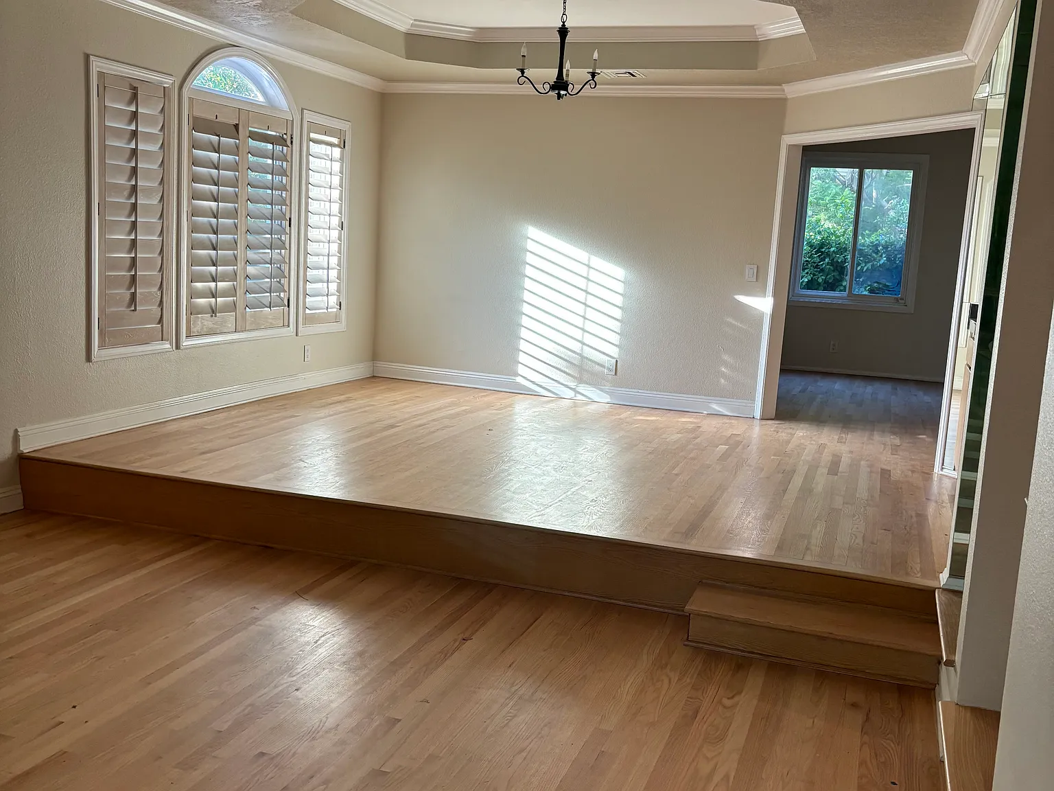 3 bed, 3.5 bath, 2800 sqft, $7,500 — Photo 4