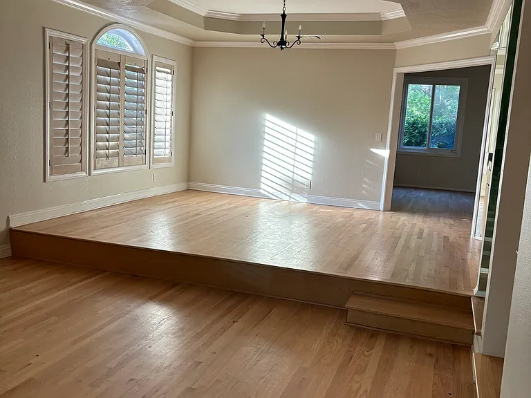 1837 Parnell Ave — Photo 4