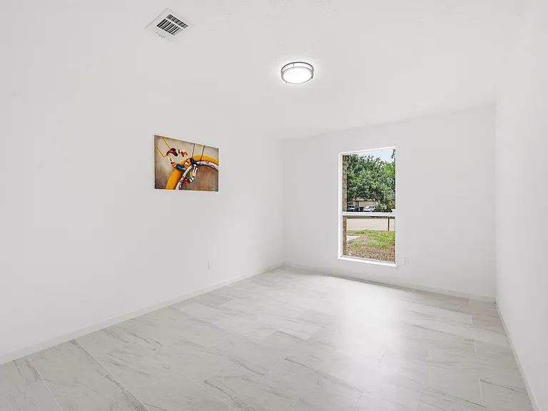 7310 Londres Dr — Photo 18