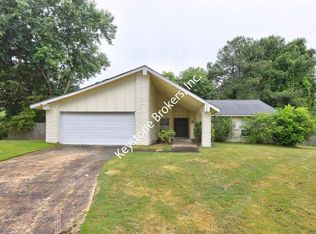 6640 Kimberly Mill Ln, College Park, GA 30349