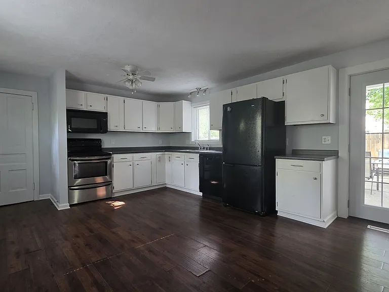 88 Beckwith Dr — Photo 4